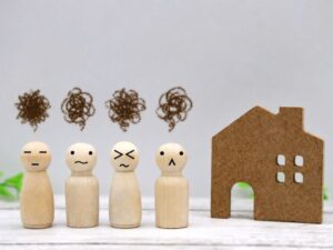 住宅の仕上がりに不満を持つイメージ